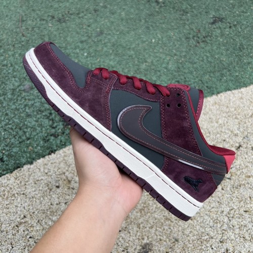 Riot Skateshop x Nike SB Dunk Low