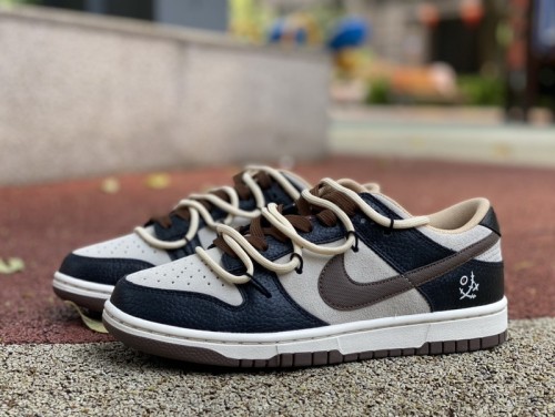 Nike SB Dunk Low Shoes