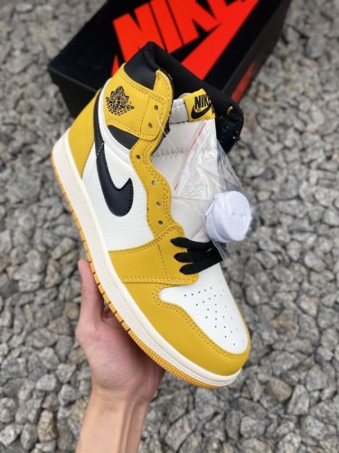 Jordan 1 Retro High Shoes