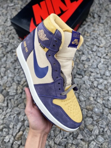 Jordan 1 Retro High Shoes