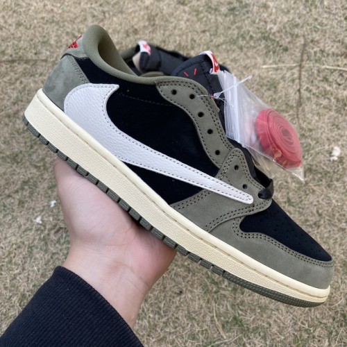 Tracis Scott x Air Jordan 1 Low Golf
