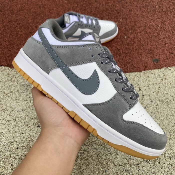 Nike SB Dunk Low Grey Gum