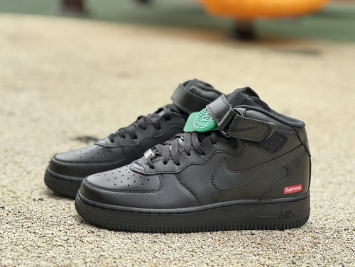 Nike Air Force 1 Mid Supreme Black