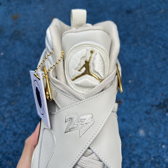 Jordan 8 Retro Champagne
