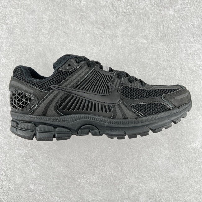 Nike Zoom Vomero 5 Triple Black