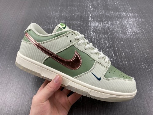 Nike Dunk Low Retro PRM Kyler Murray Be 1 of One