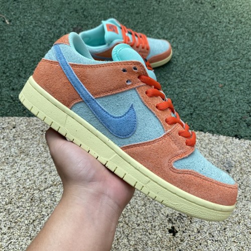 Nike SB Dunk Low Orange Emerald Rise