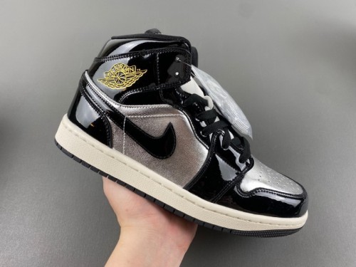 Jordan 1 Mid SE Black Metallic Silver Sail Metallic Gold