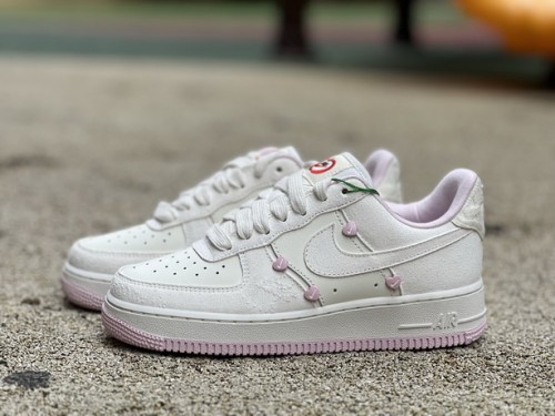 Nike Air Force 1 Low Valentine's Day (2025)