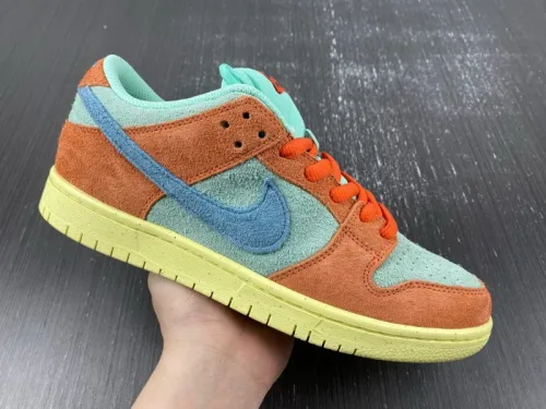 Nike SB Dunk Low Noise Aqua