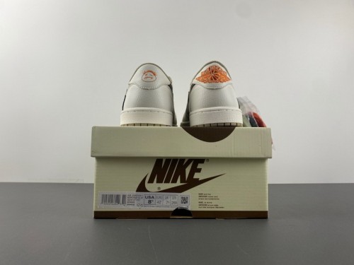 Travis Scott x Air Jordan 1 Low OG