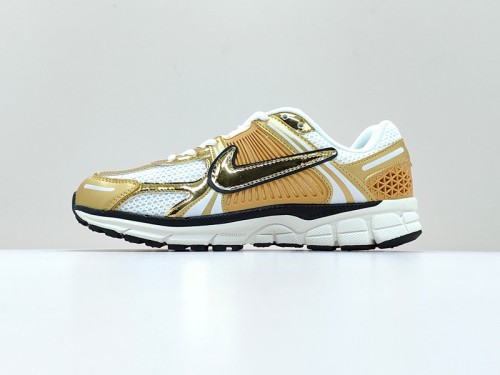 Nike Zoom Vomero 5 Metallic Gold