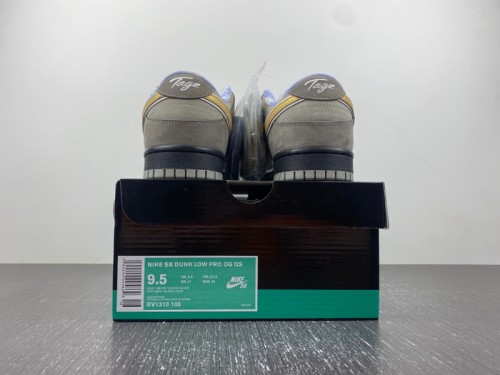 Concepts x Nike SB Dunk Low Purple Lobster
