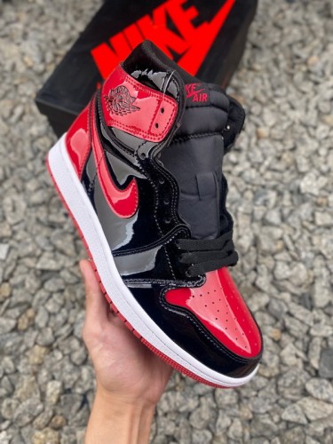 Jordan 1 Retro High Shoes