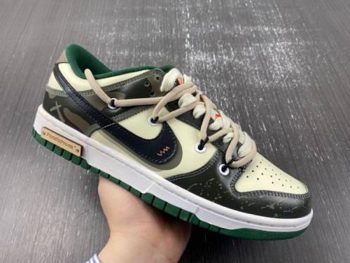Nike SB Dunk Low Shoes