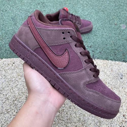 Nike SB Dunk Low Premium Valentine’s Day