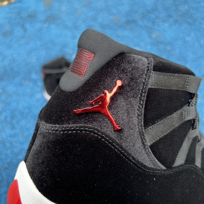 Air Jordan 11 Bred Velvet