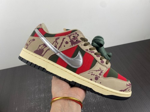 Nike SB Dunk Low Freddy Krueger
