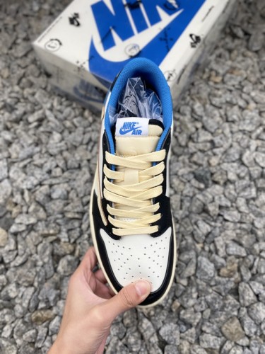 Jordan 1 Retro Low OG SP Fragment X Travis Scott