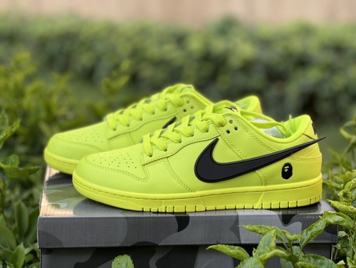 Nike Dunk Low x A BATHING APE STA