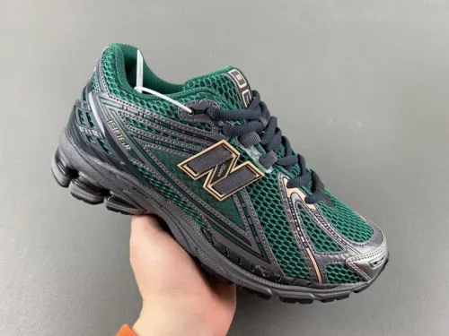 New Balance 1906R Zalando Trail Mix Green