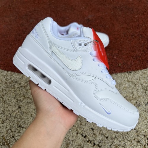 Nike Air Max 1 '87 SP Supreme Triple White