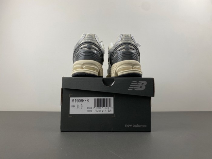 New Balance 1906R Moonrock Silver