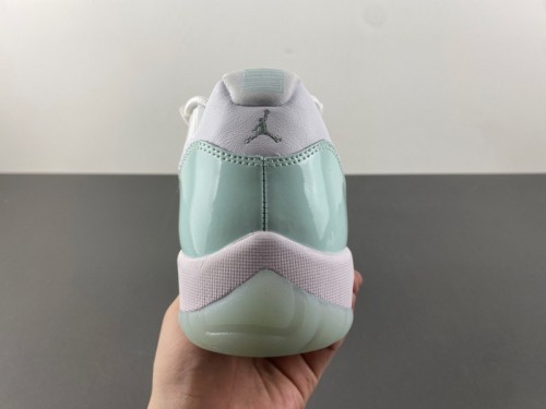 Jordan 11 Retro Low Igloo GS