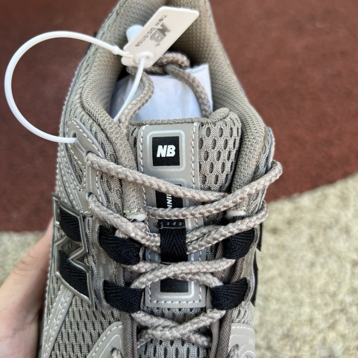 New Balance 1906R Cordura Olive Tan