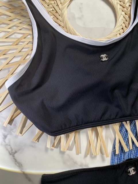 Bikinis LP102