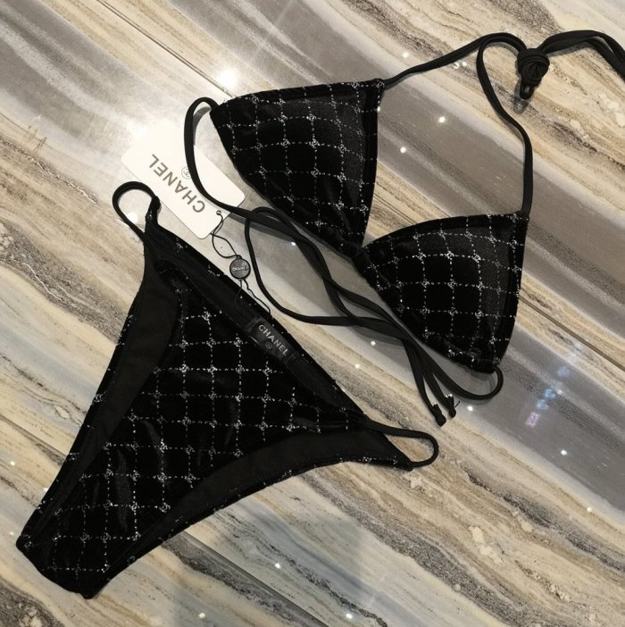 Bikinis LP105