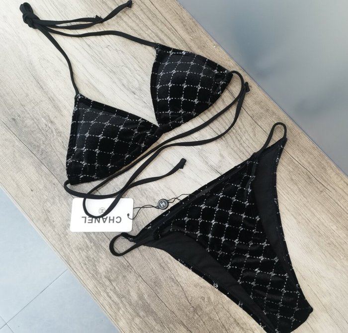 Bikinis LP105