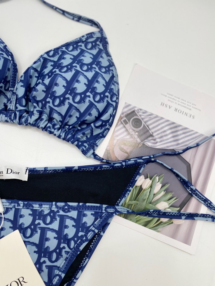Bikinis LP112