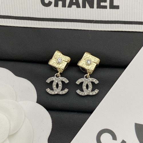 Stud earrings LP130