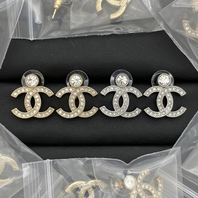 Stud earrings LP133