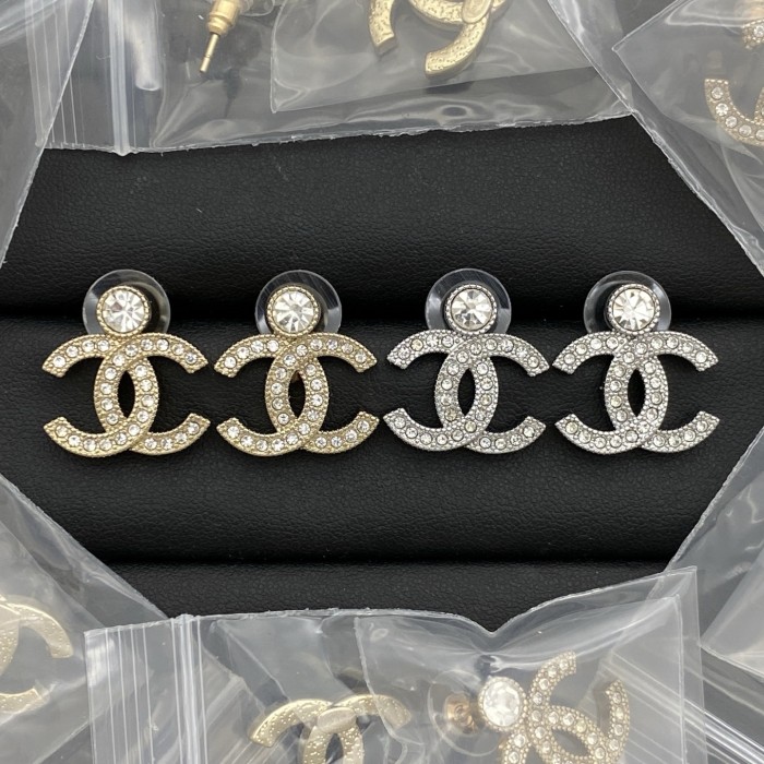 Stud earrings LP133