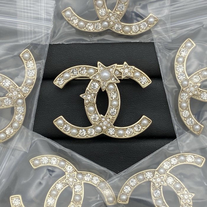 Brooch LP134