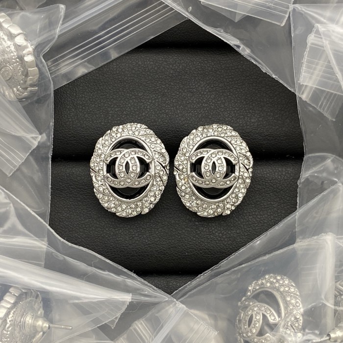 Stud earrings LP163