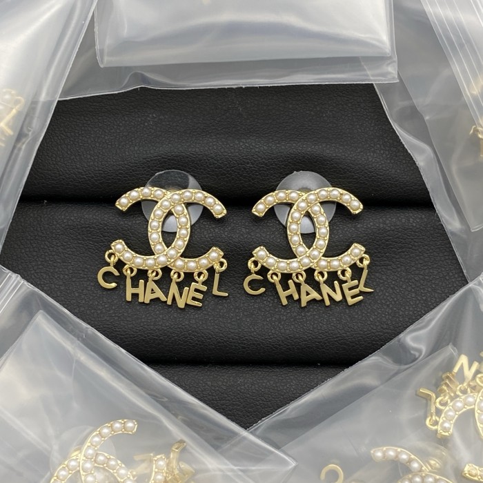 Stud earrings LP175