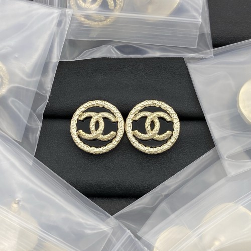 Stud earrings LP193