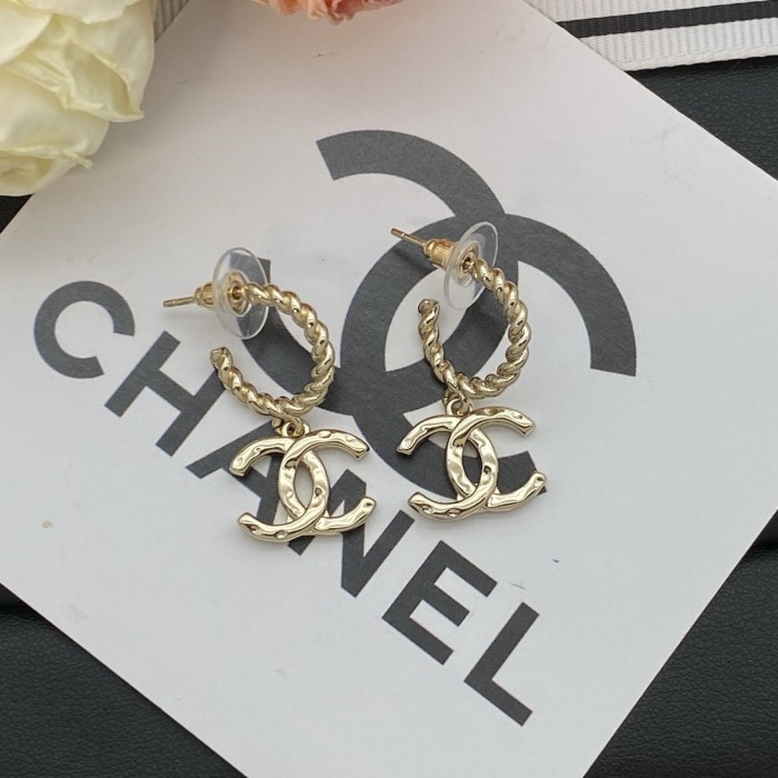 Stud earrings LP199