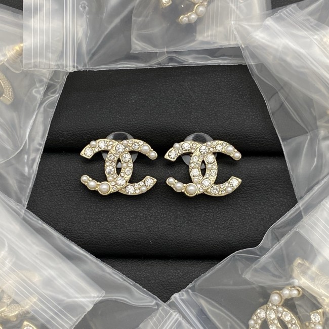 Stud earrings LP207