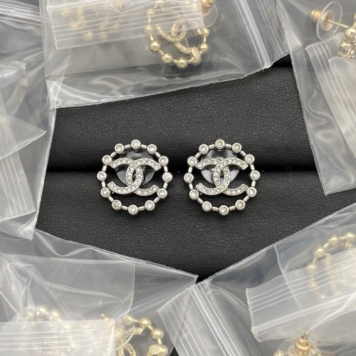 Stud earrings LP224