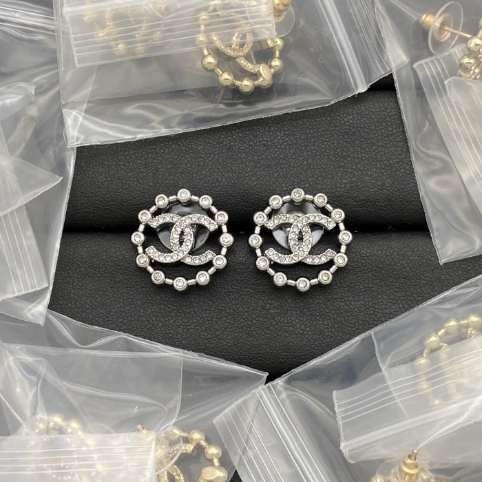 Stud earrings LP224
