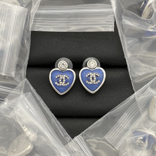 Stud earrings LP211