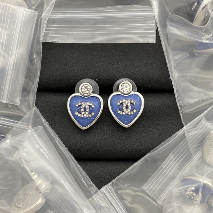 Stud earrings LP211