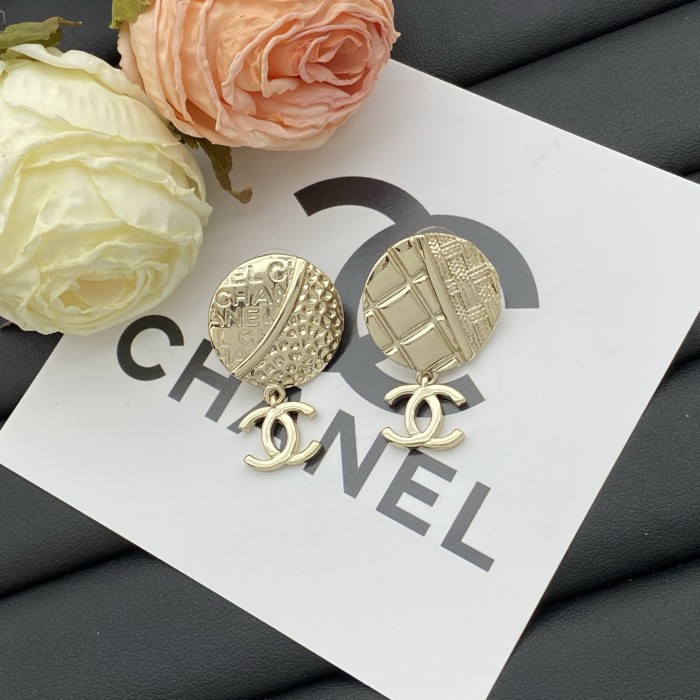 Stud earrings LP233