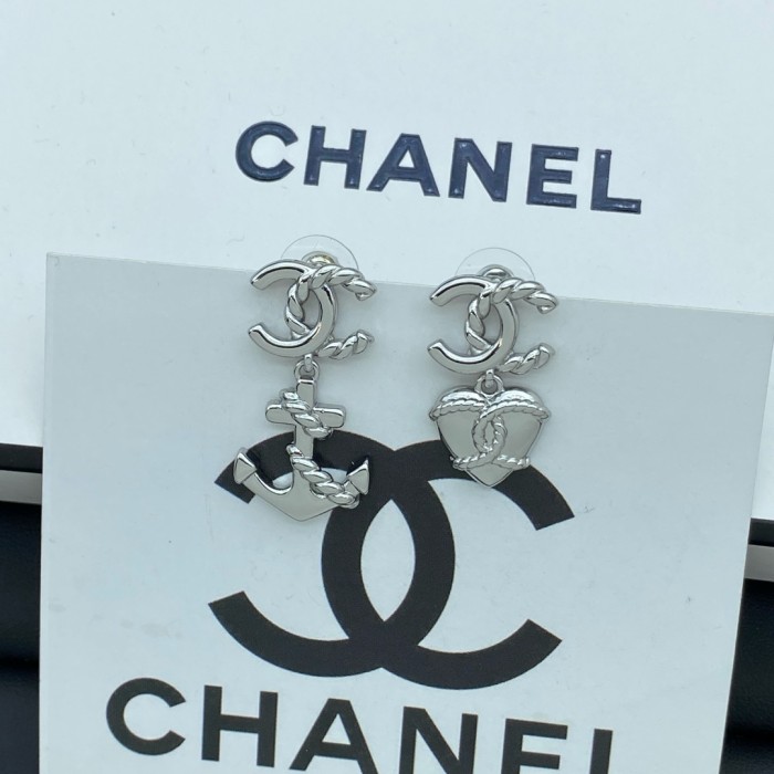 Stud earrings LP229