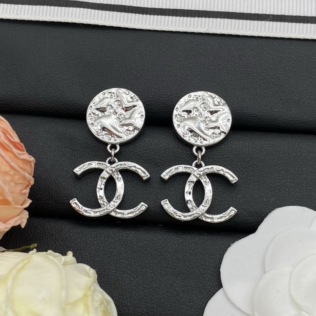 Stud earrings LP234