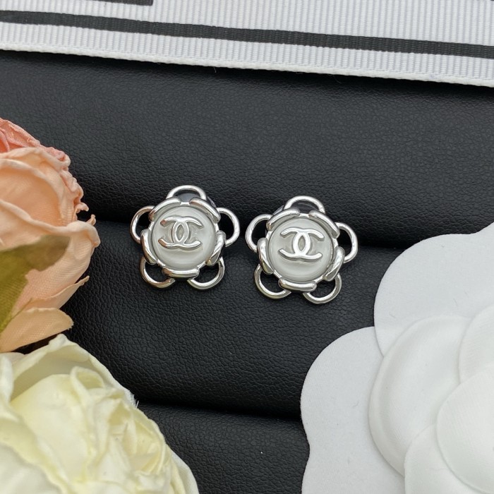 Stud earrings LP231